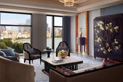 Caroline Astor Suite