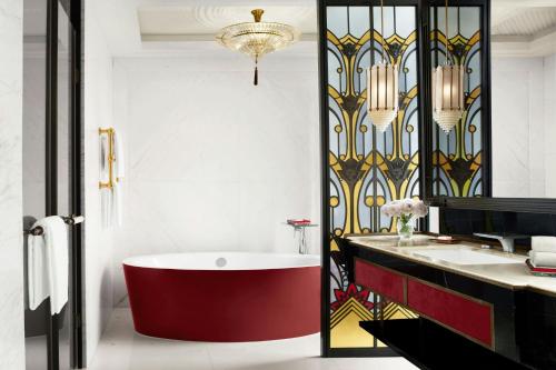 Shanghai Bund View Room