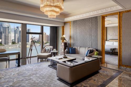 Metroplitan Suite