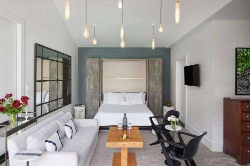 Junior Suite With Pool View