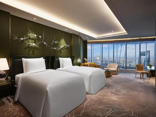Stateroom Twin, including Happy Hour at Yi Lounge