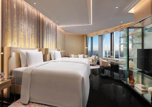 Stateroom Twin, including Happy Hour at Yi Lounge