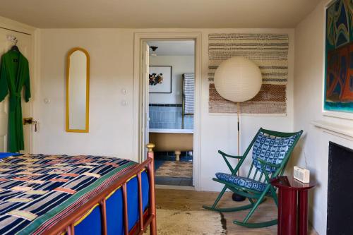 Deluxe King Suite