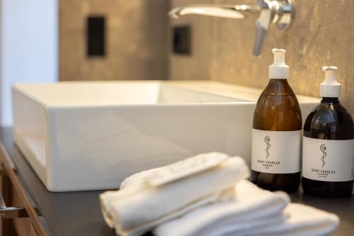 Studio with Spa Bath
