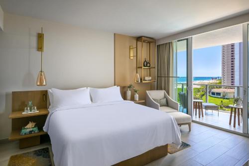 Deluxe Ocean View King