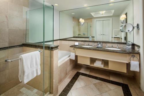 Ocean View Junior Suite King and Balcony