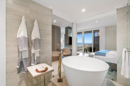 Amrit Penthouse Wellness Residence