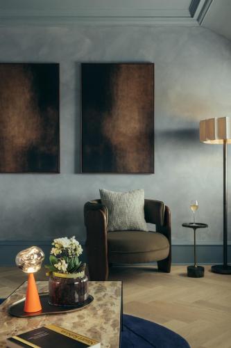 Superior King Room 