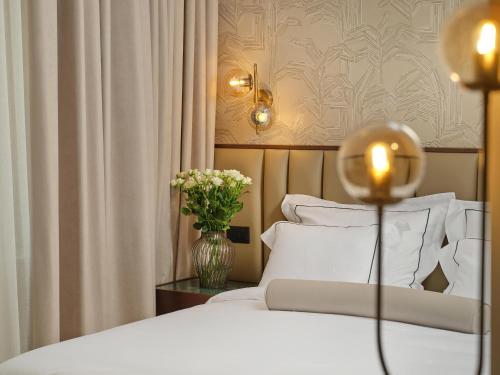 Deluxe Double or Twin Room with Balcony