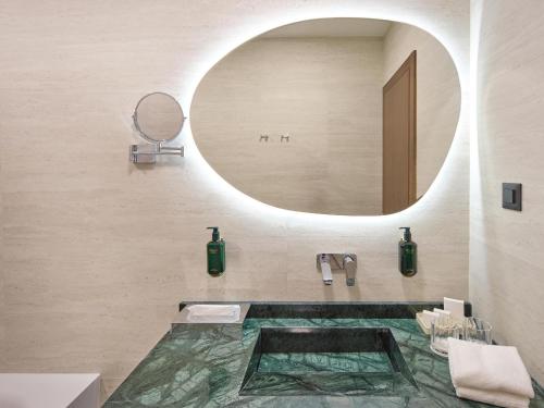 Deluxe Double or Twin Room with Balcony