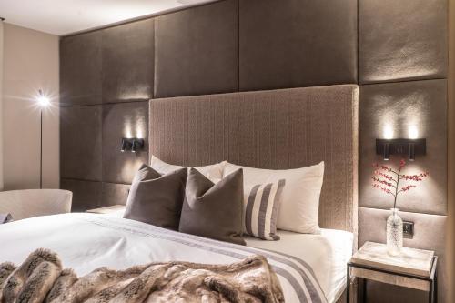 Junior Double Room