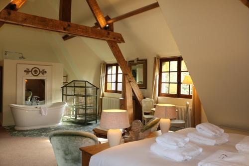 Room VOYAGEUSE
