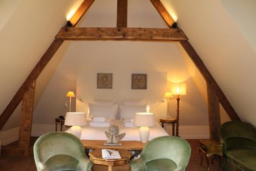 Room VOYAGEUSE