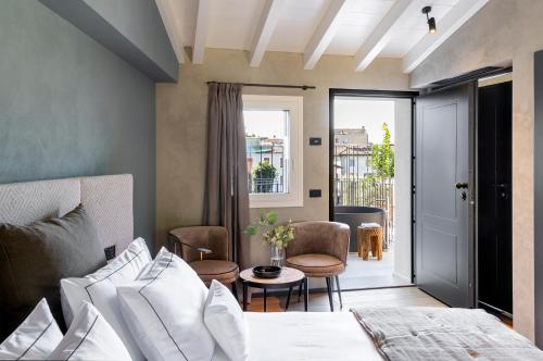 Deluxe Double Room with Castle View