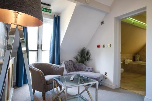 Suite with Double Bed - Non-Smoking