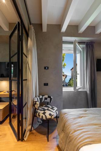 Deluxe Suite with Spa Bath