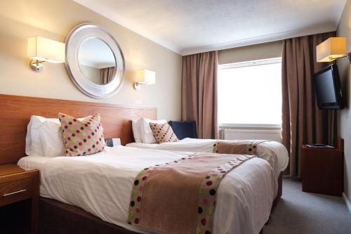 Standard Twin Room (Non-Smoking)