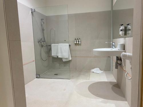 Twin Room - Disability Access