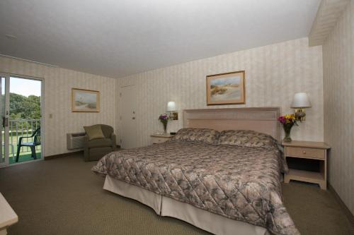Deluxe King Suite