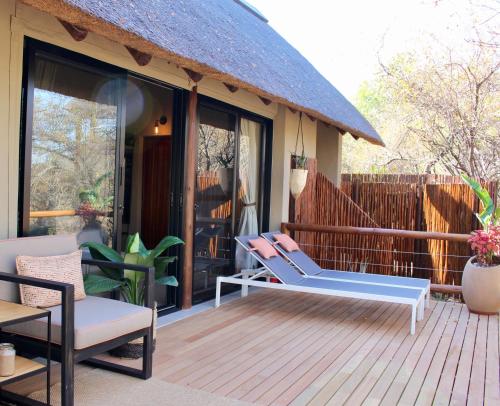 Superior Tented Suite