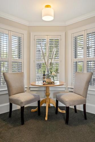 Queen Suite
