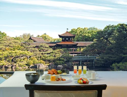 Villa with Garden View