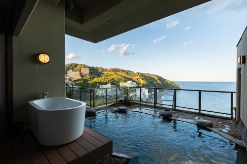 Deluxe Suite with Spa Bath