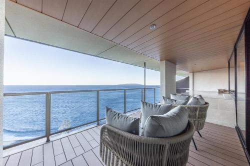 Standard Twin Room with Sea View