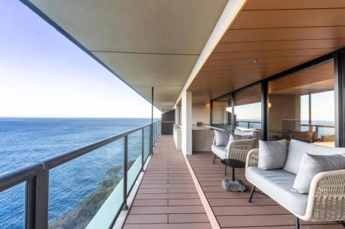 Standard Twin Room with Sea View