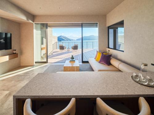 Bunk Bed Room with Terrace and Ocean View - West Wing