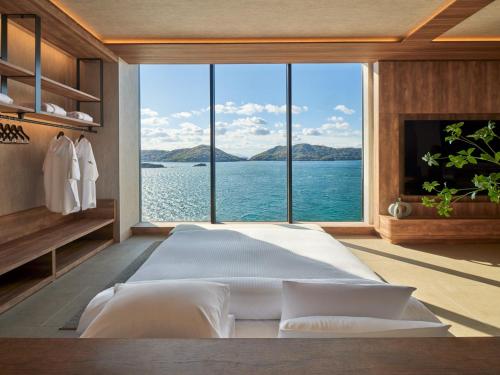 Penthouse with Ocean View - West Wing