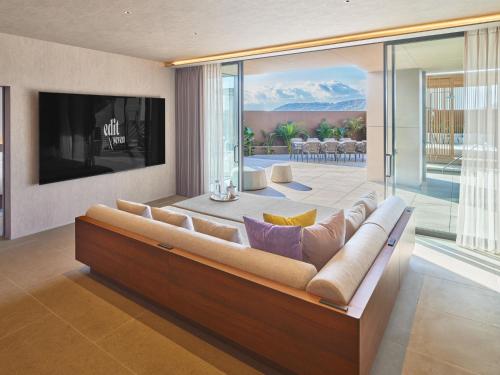 Suite with Garden and Plunge Pool - East Wing