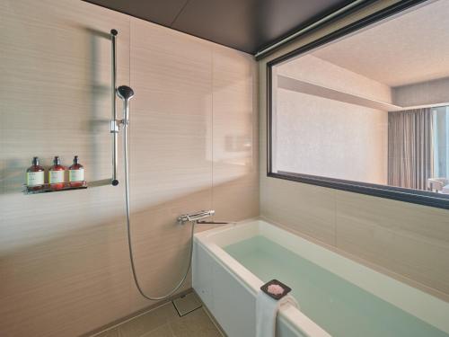 Superior Twin Room with Ocean View - East Wing