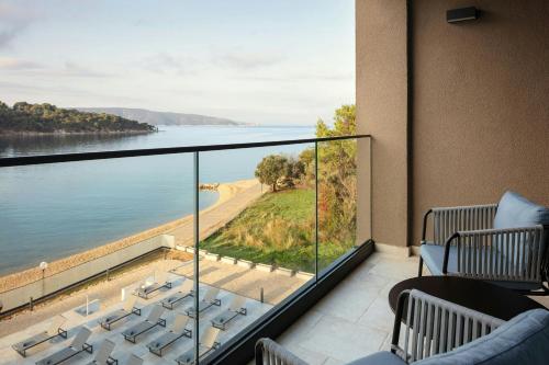 King Room with Balcony - Seafront/Adriatic