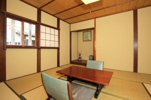 Triple Room with Shared Bathroom