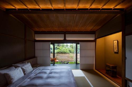 Twin Room with Balcony