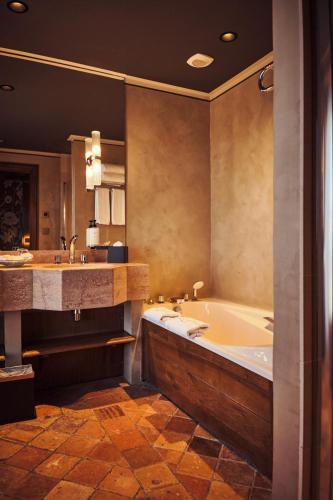 Superior King or Twin Room