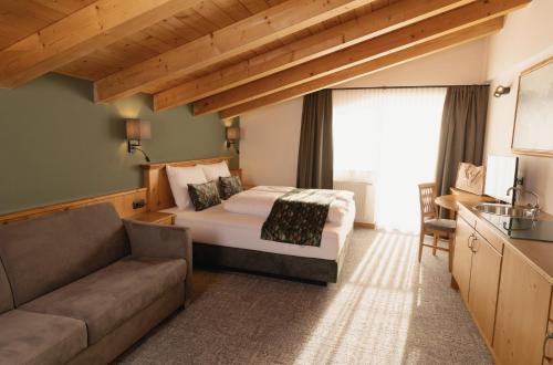 Quadruple Room with Bath