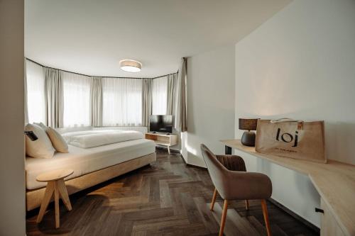 Suite with Garden View