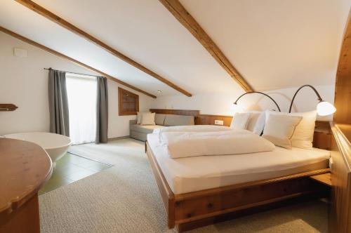 Double room with mountain view