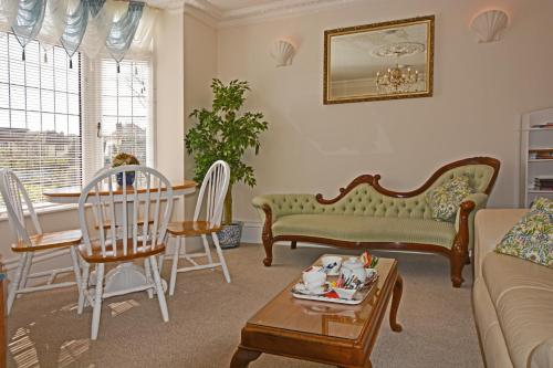 Gladiola Suite