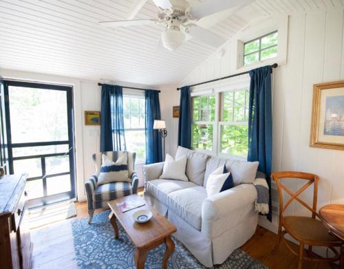 Sea Worthy Cottage with Garden View