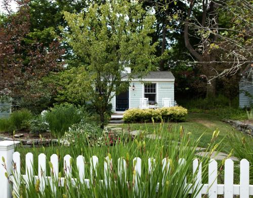 Sea Worthy Cottage with Garden View