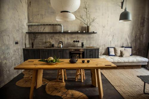 Two-Bedroom Apartment (Iwa)