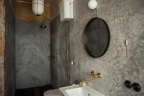 Two-Bedroom Apartment (Iwa)