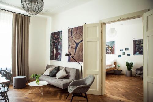 Standard Apartment (Caviart)
