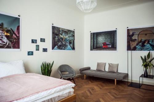 Standard Apartment (Caviart)