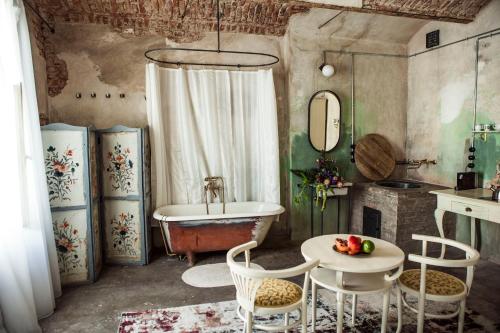 Studio Apartment (Citadel)
