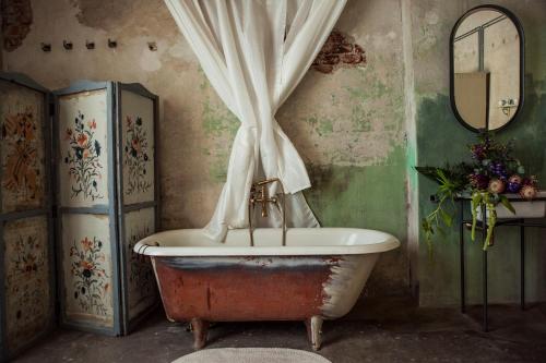 Studio Apartment (Citadel)