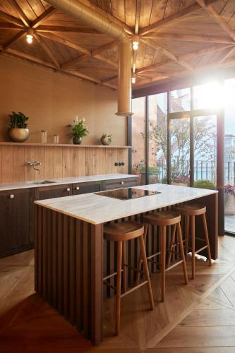 Apartment with Terrace (Joy)